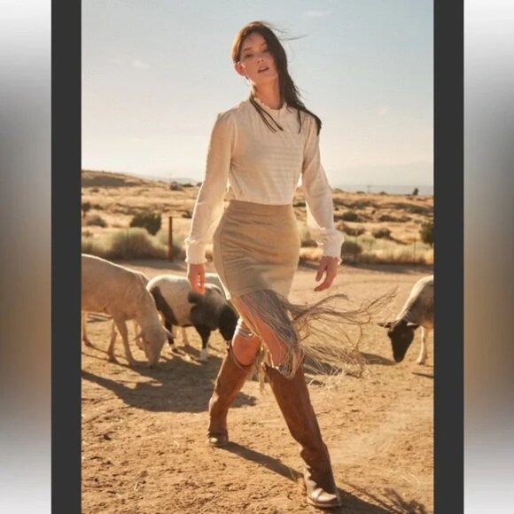 Stretch Faux Suede Fringe Detail Mini Sage Green - Picture 9 of 13